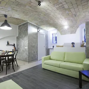 https://guesthouse-santangelo.it-romehotels.com